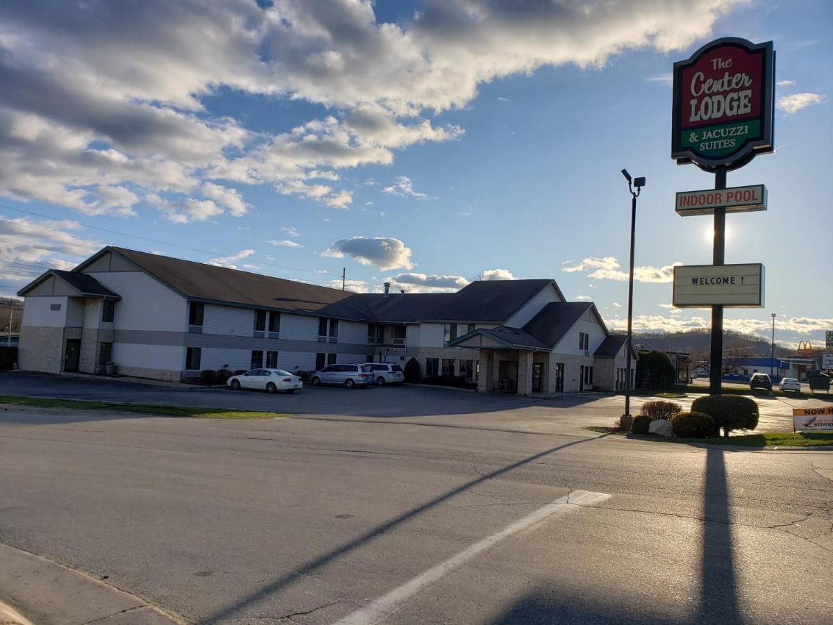 The Center Lodge Richland Center Exterior foto